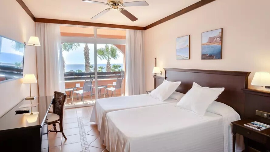 Standard Room (deluxe) 